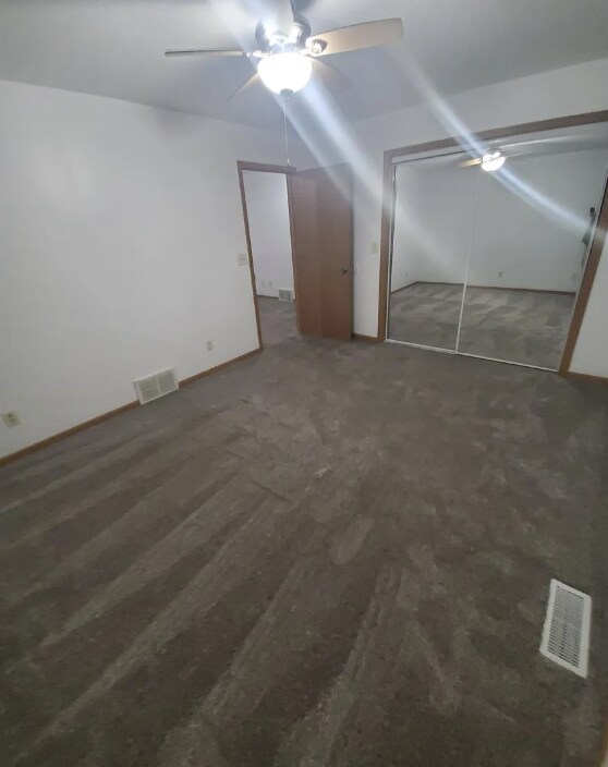 Building Photo - 912 Logan St