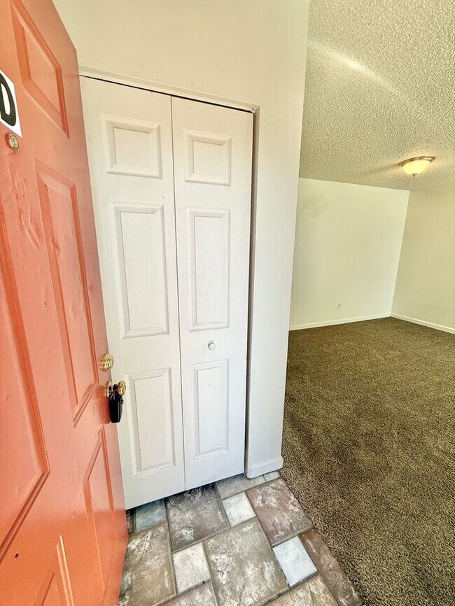 Foto del edificio - 2 WEEKS FREE MOVE IN SPECIAL!!!! - Rent In...