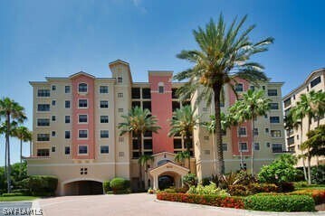 Foto del edificio - 11640 Court of Palms