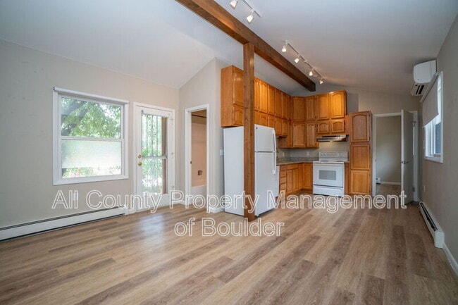 Building Photo - 1045 Toedtli Dr