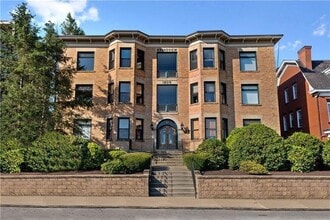 Building Photo - 121 Grandview Ave