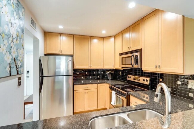 Foto del edificio - 7720 E Heatherbrae Ave