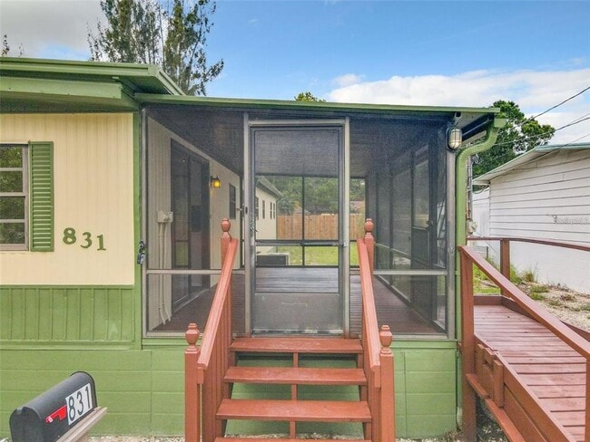 Building Photo - 831 Wolf Trail