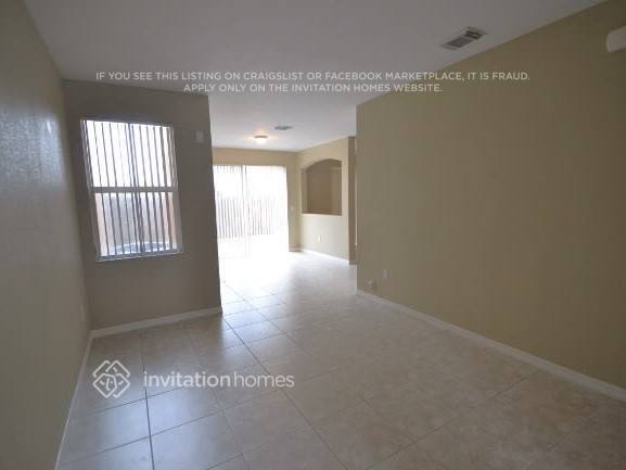 Foto del edificio - 11850 SW 154th Ave