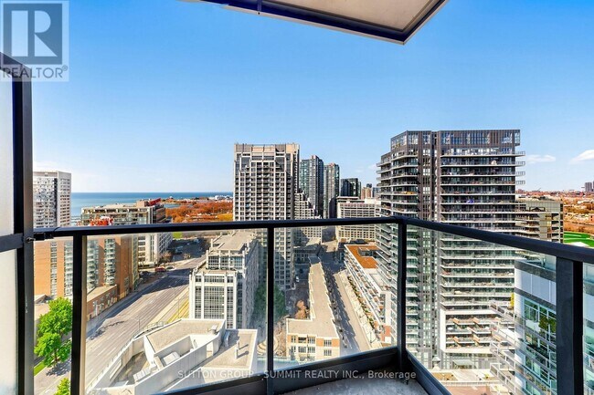 Photo du bâtiment - 600 Fleet St