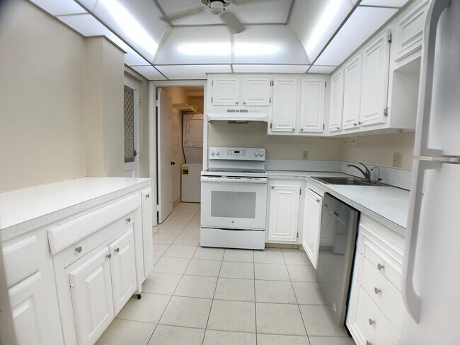 Foto del edificio - 5301 NW 2nd Ave