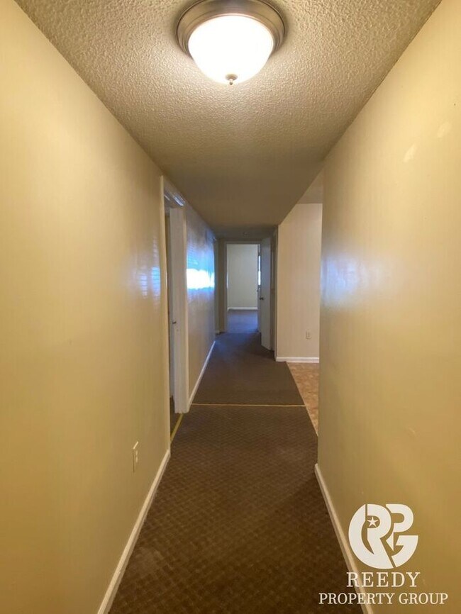 Foto del edificio - 222 Cotton Ridge Ln