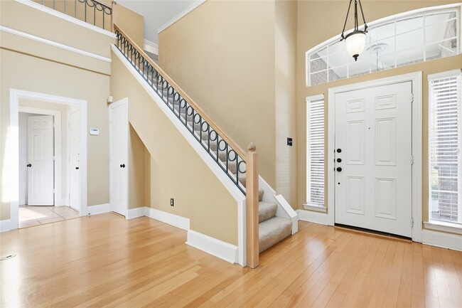 Building Photo - 5518 Australia Ct