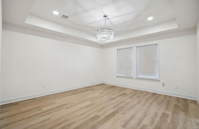 Foto del edificio - 5847 Southington St