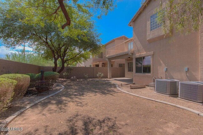 Building Photo - 1215 W Dana Dr