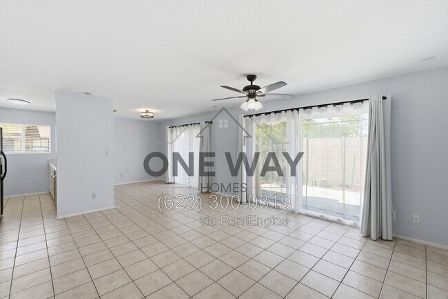 Foto del edificio - 1660 W Village Way