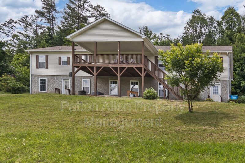 5 Robert Allman Rd, Weaverville, NC 28787 House Rental in Weaverville, NC