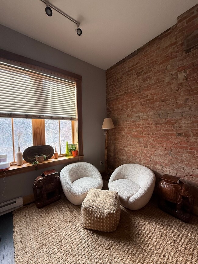 Photo - 26 E McMicken Ave Apartment