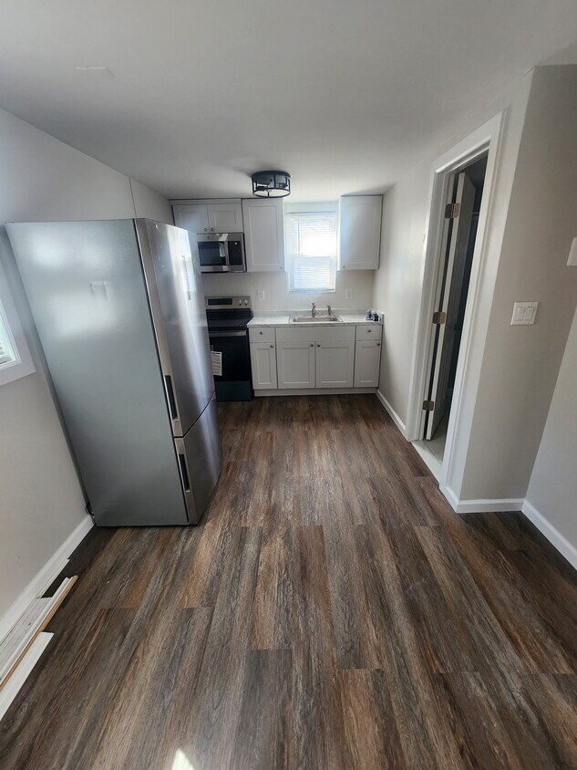 Foto principal - 82 Seaside Ave