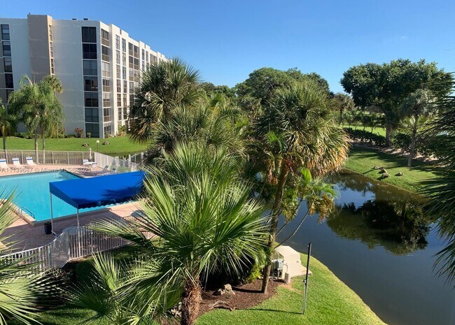 Building Photo - 6662 Boca del Mar Dr