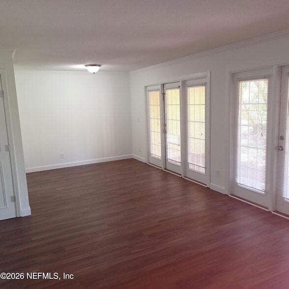 Building Photo - 3918 La Mirada Dr N