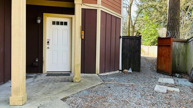 Building Photo - 13710 Burke Ave N