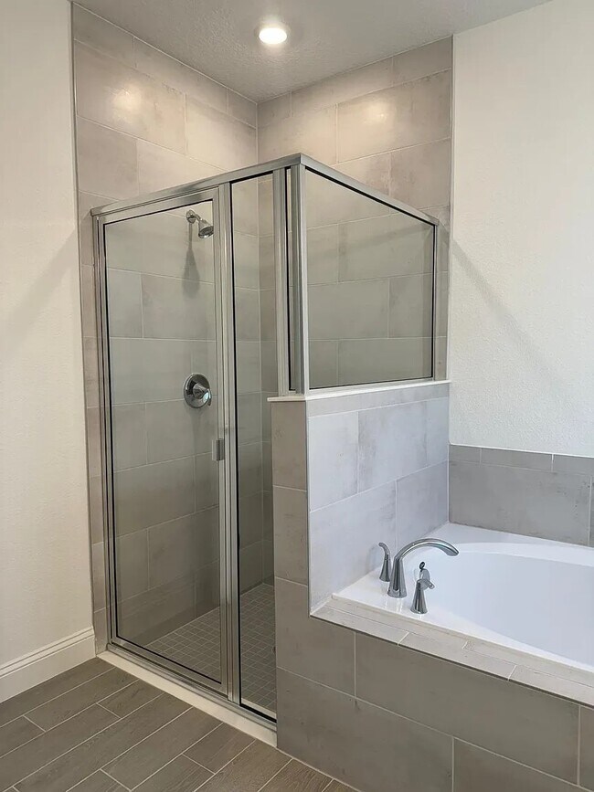 Foto del edificio - 298 Seaforth Dr