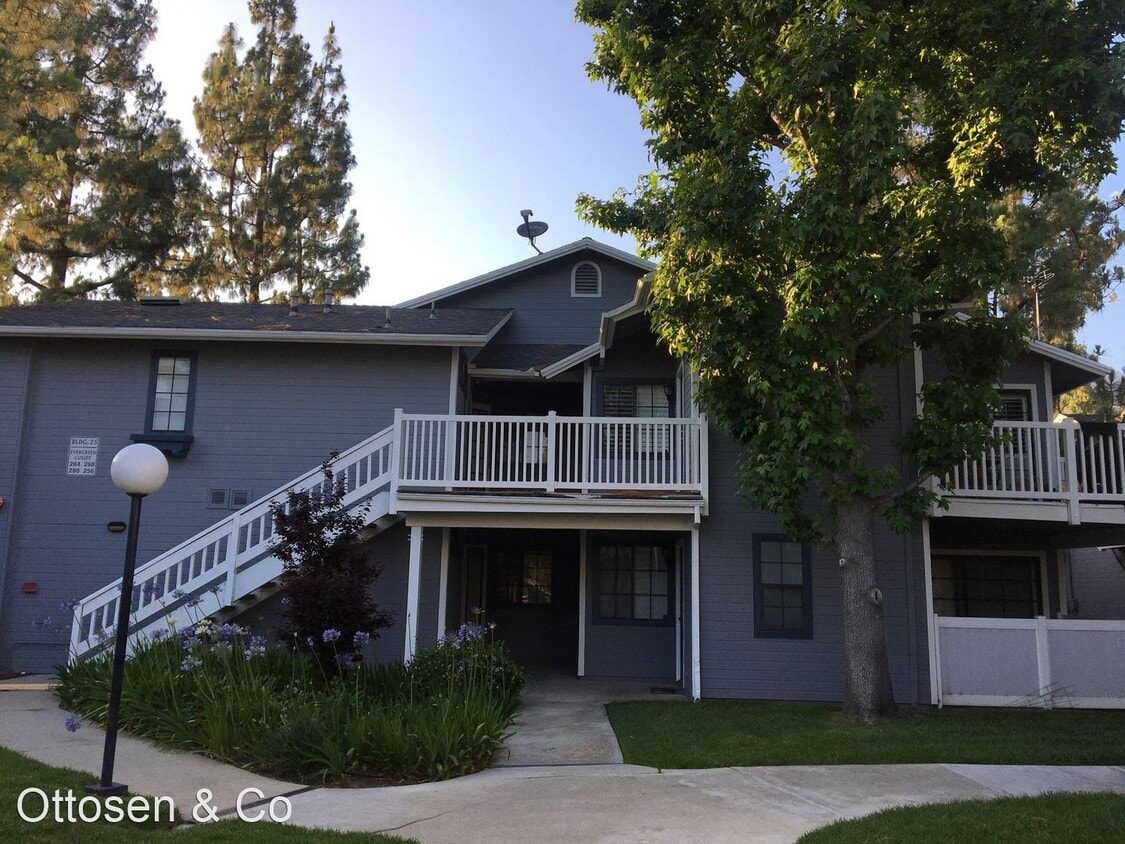 Primary Photo - 2 br, 2 bath House - 280 Evergreen Ct