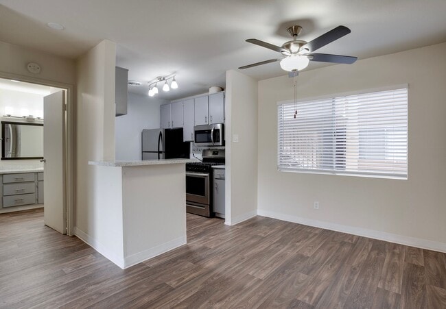 Building Photo - Oasis at Scottsdale