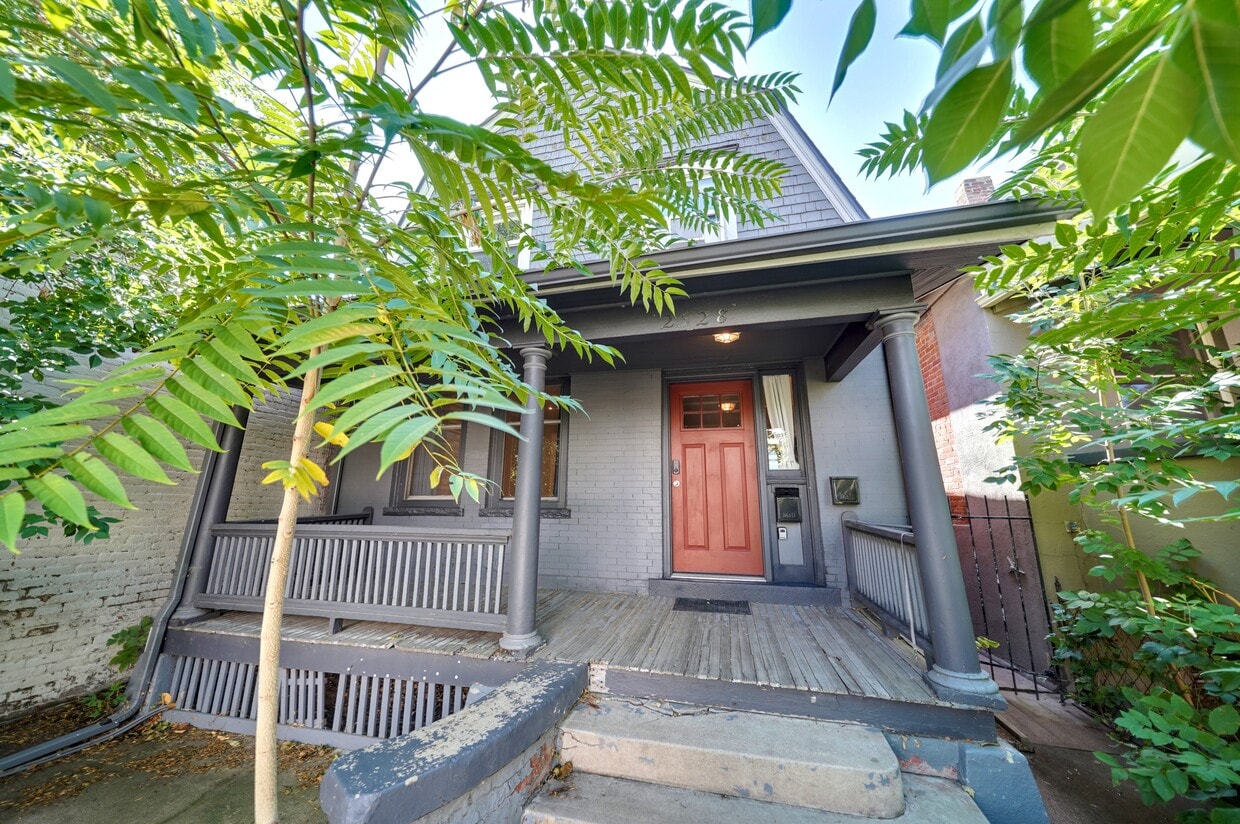 Primary Photo - 2528 W 23rd Ave