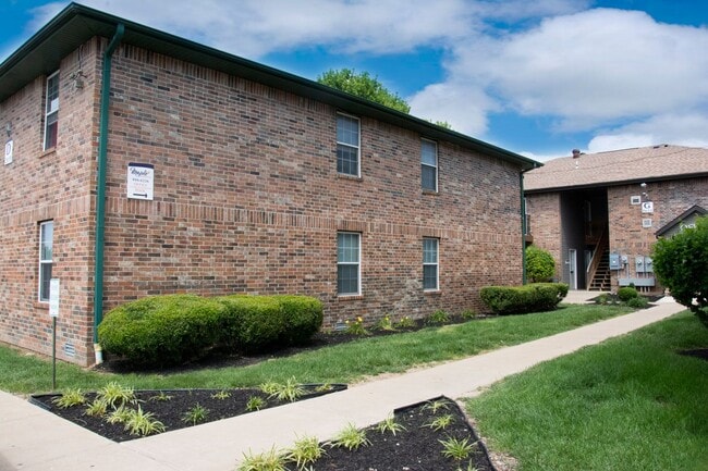 Interior Photo - Maple Gardens