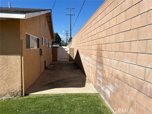 Foto del edificio - 15670 Richvale Dr