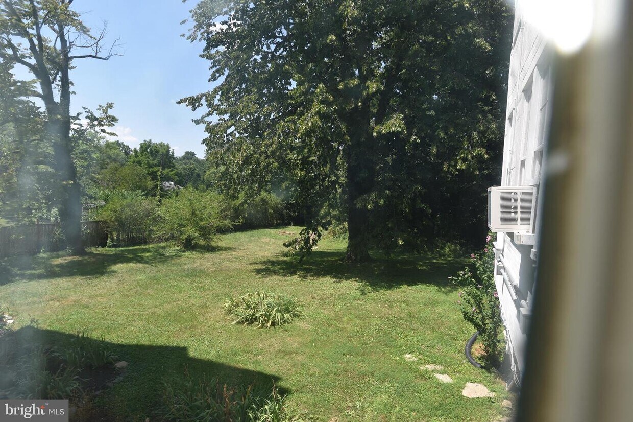 Primary Photo - 10 Stanley Dr