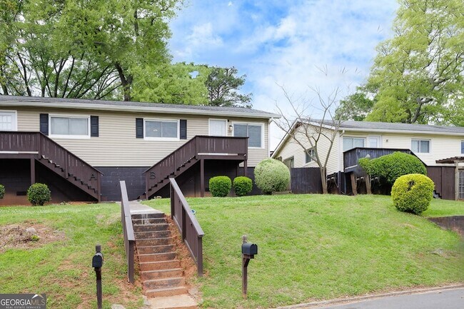 Foto del edificio - 1040 Herndon St NW