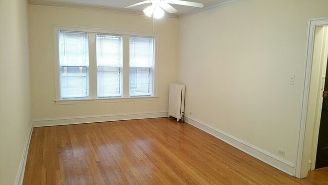 Building Photo - 708 Seward St