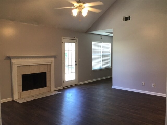 Foto del edificio - 151 Dovetail Crossing