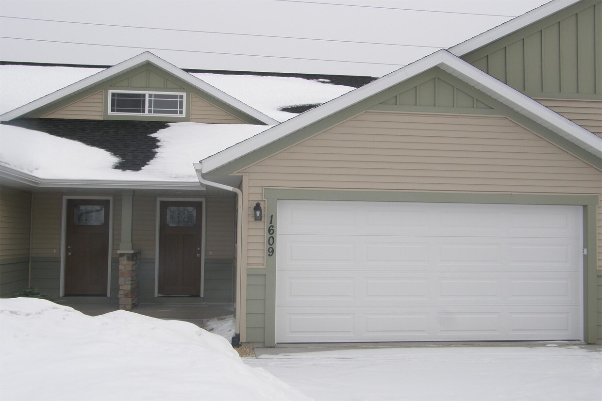 1609 Flat Rd Unit 1609, Holmen, WI 54636 Room for Rent in Holmen, WI