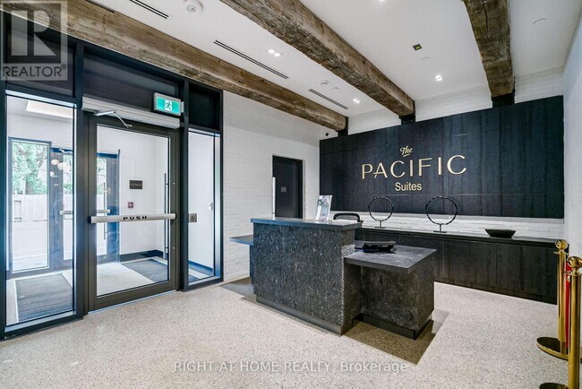 Photo du bâtiment - 2946 Dundas St W