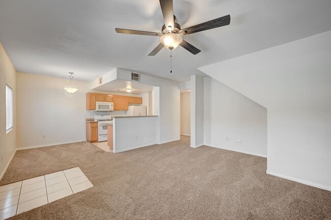 Building Photo - Charming 3-bed, 2-bath Downstairs Unit