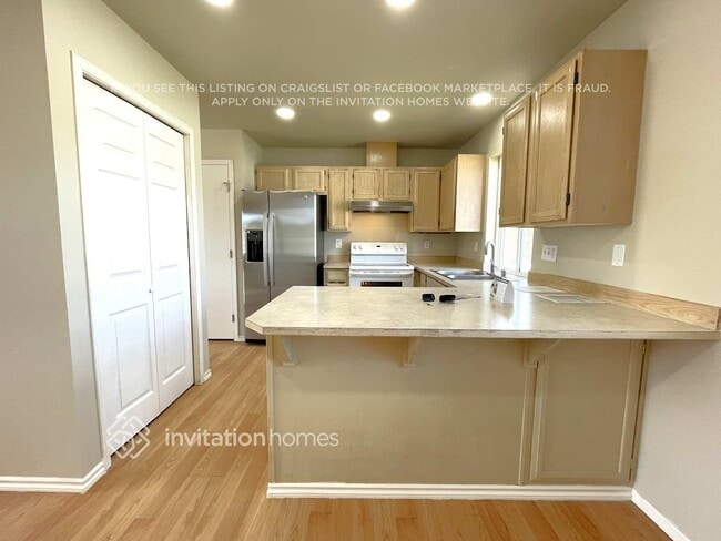 Building Photo - 604 Cammarano Ct SW