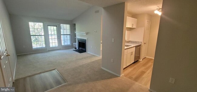 Building Photo - 21023 Timber Ridge Terrace