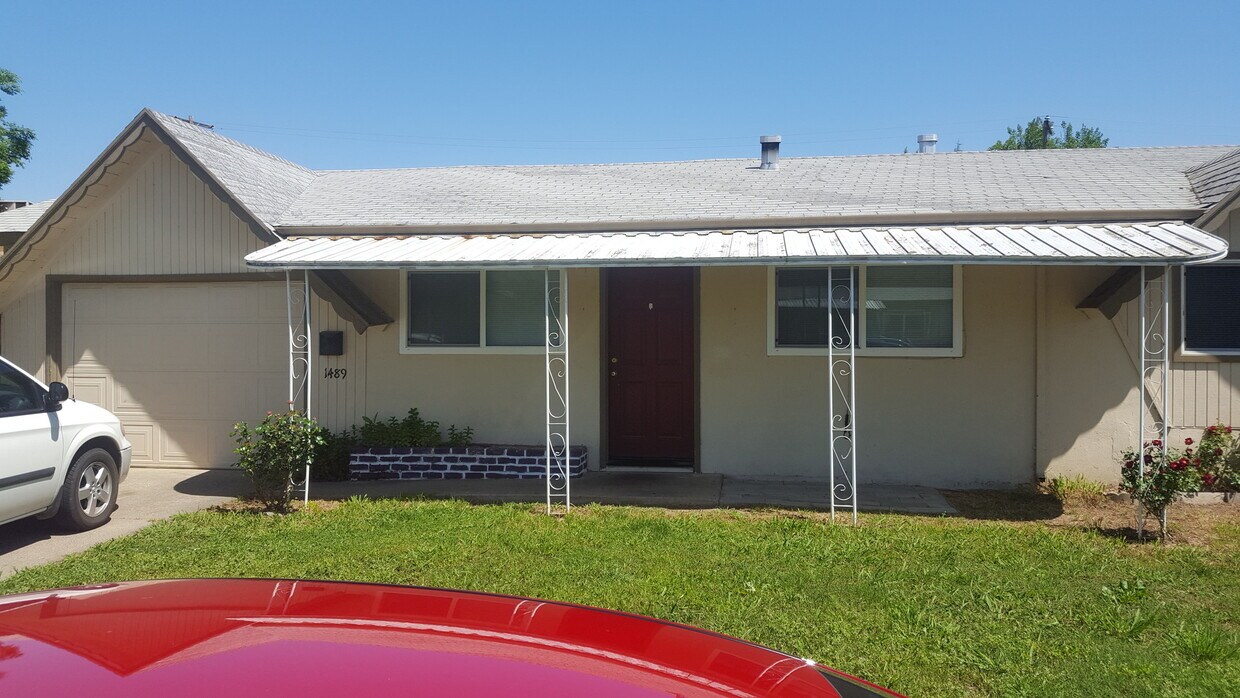 Primary Photo - 3 Bedroom Yuba City Home Coming Available