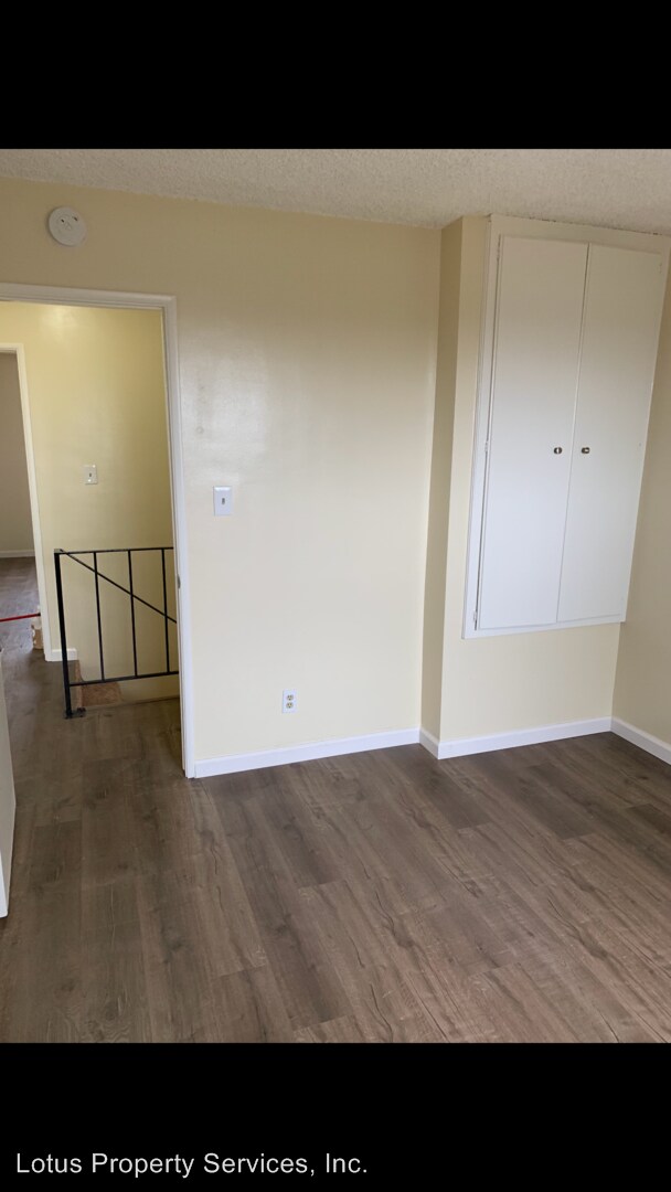 Building Photo - 10733 Orange Grove Ave