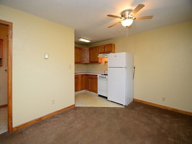 Building Photo - 1406 McPherson Av