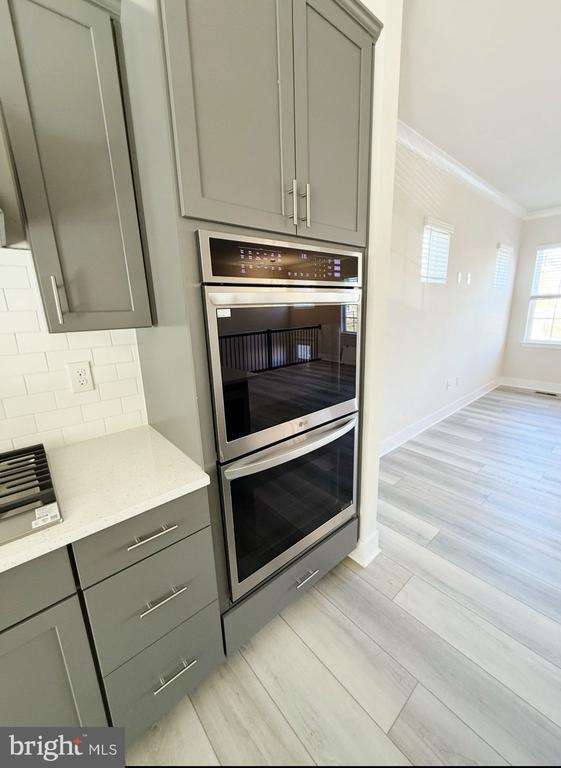 Foto del edificio - 330 Birdie Ct