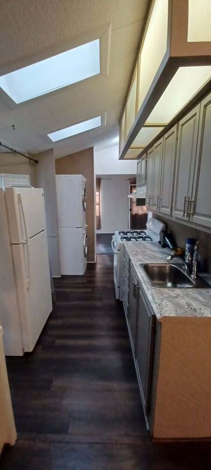 Building Photo - 170 Sugar Maple Cir