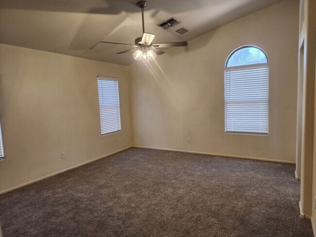 Building Photo - 21753 Kirkland Dr