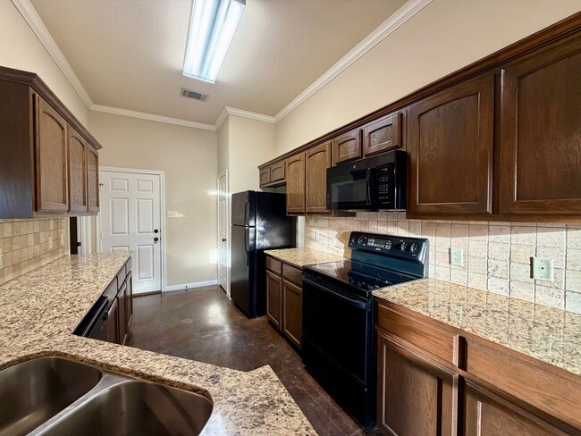 Building Photo - 602 Park Wood Circle