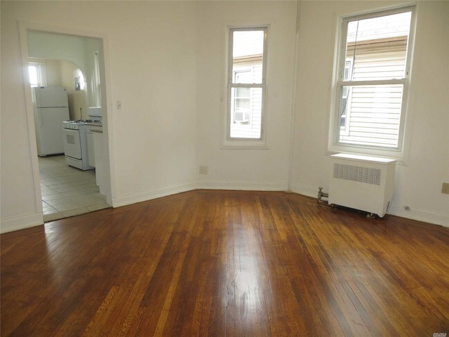 Foto del edificio - 87-55 115th St