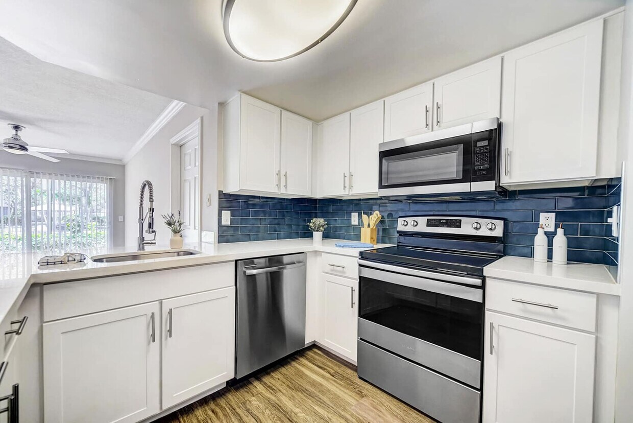 The Villas at Wyndham Lakes Apartments in Coral Springs, FL