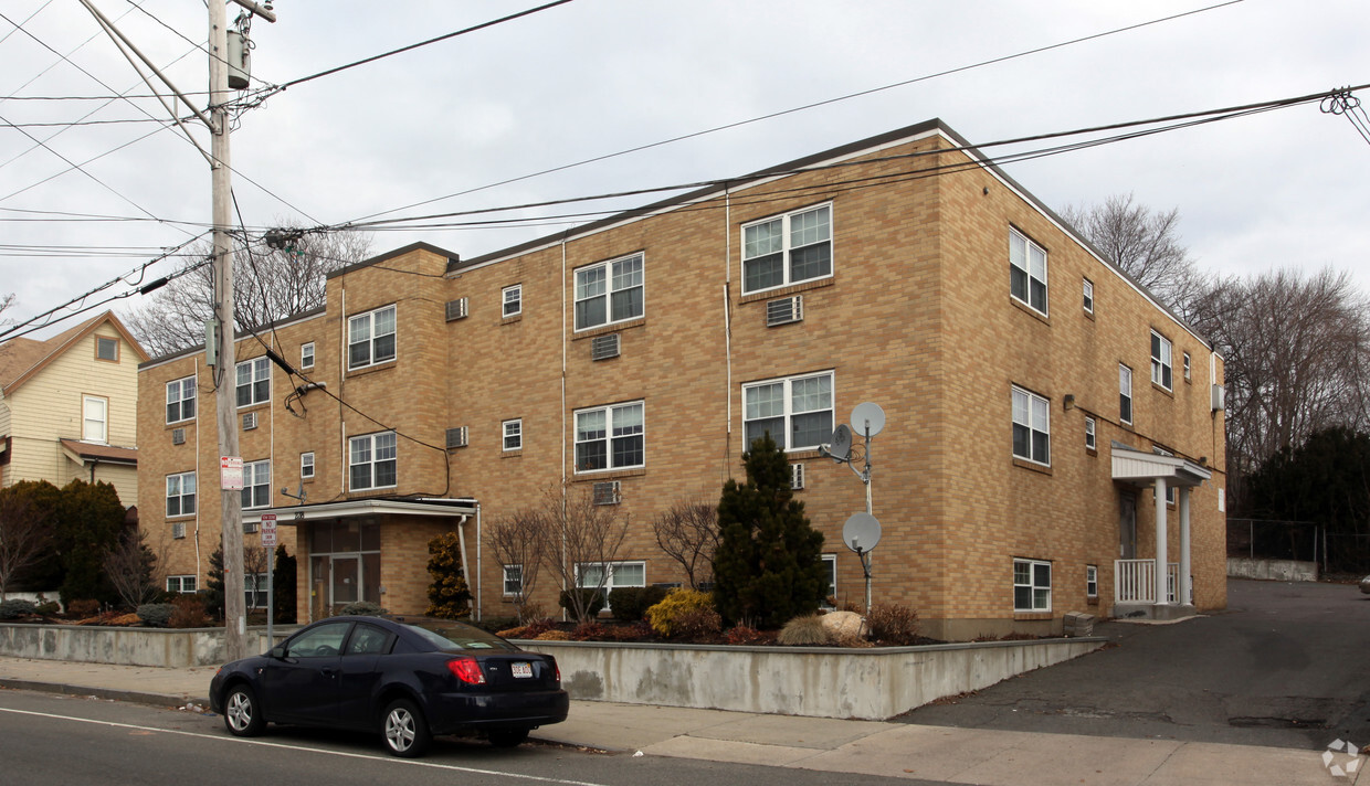 Building Photo - Chelsea Street Apartments