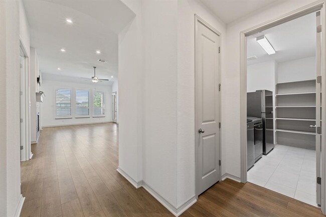 Foto del edificio - 1104 Spring Gulch Ln