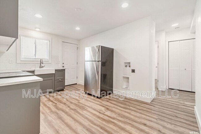 Foto del edificio - 927 W 1100 N