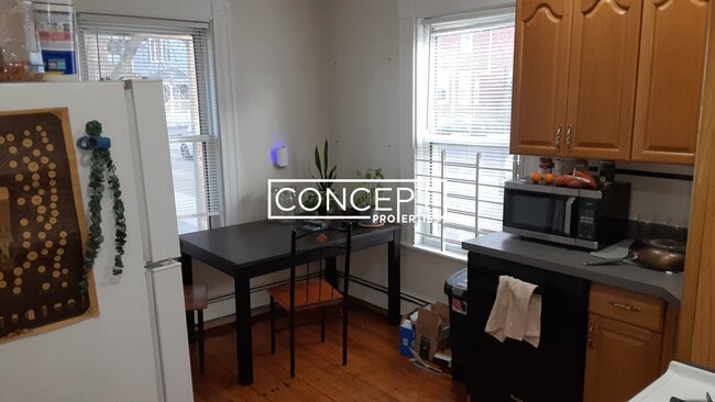 Photo - 25 Everett St Apartment