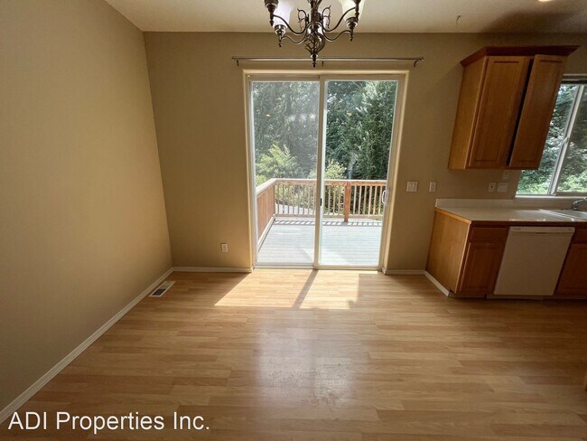Building Photo - 3 br, 2.5 bath House - 20010 S Hoodview Ct.